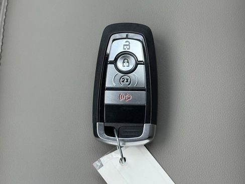 New 2025 Ford Maverick Lariat image 30