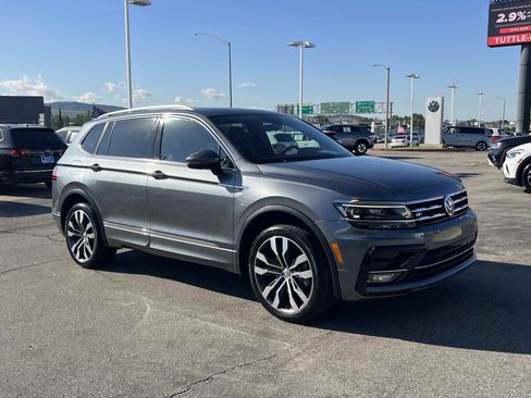 Used 2021 Volkswagen Tiguan SEL Premium R-Line image 30
