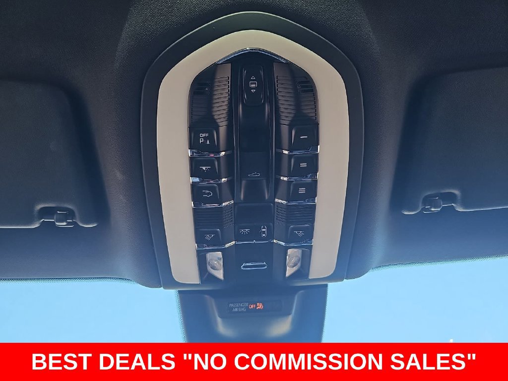 Used 2024 Porsche Macan GTS AWD/4WD image 30