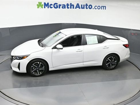 Used 2024 Nissan Sentra SV image 17