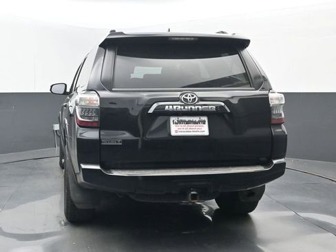 Used 2020 Toyota 4Runner SR5 Premium w/ Moonroof Package image 4