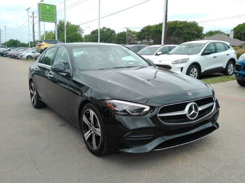 Used 2022 Mercedes-Benz C 300 Sedan image 4