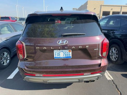Certified 2024 Hyundai Palisade Limited image 3