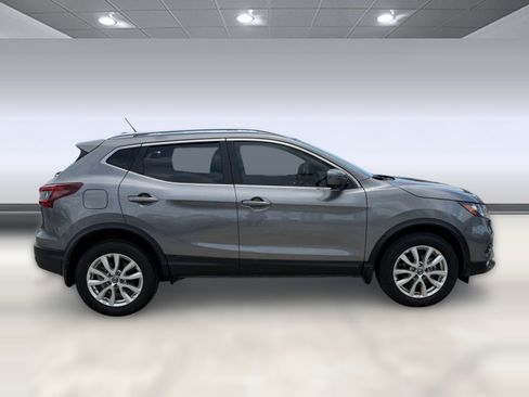 Used 2021 Nissan Rogue Sport SV w/ Technology Package FWD image 8