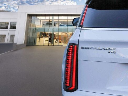 New 2025 Cadillac Escalade IQ Luxury 1 image 21