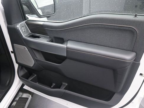 New 2025 Ford F150 Lariat w/ FX4 Off-Road Package image 8