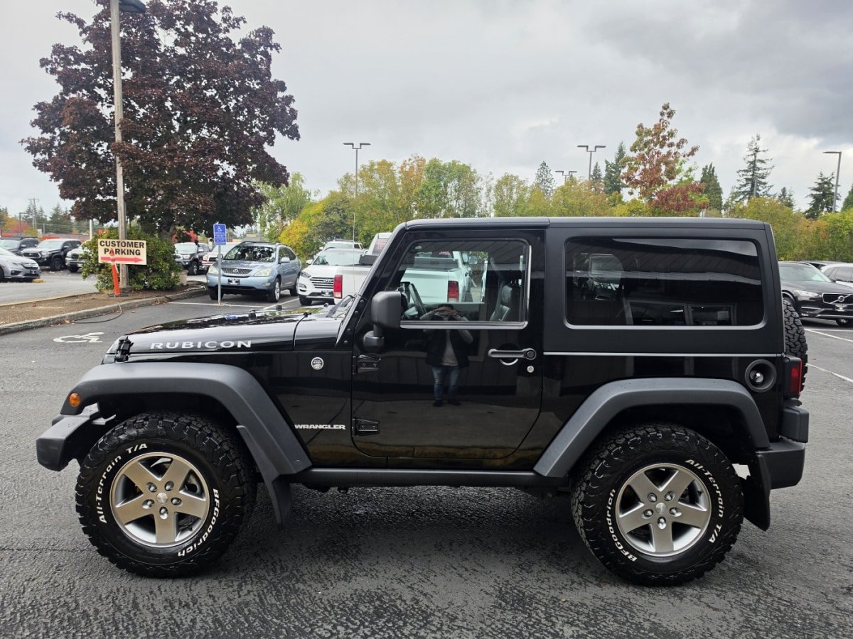 Used 2012 Jeep Wrangler Rubicon w/ PWR Convenience Group AWD/4WD image 4