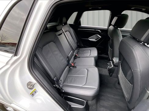 Used 2025 Audi Q3 2.0T Premium w/ Convenience Package image 25