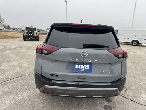 Used 2022 Nissan Rogue SL w/ SL Premium Package image 8