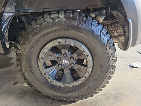 Used 2018 Ford F150 Raptor w/ Equipment Group 802A Luxury image 32