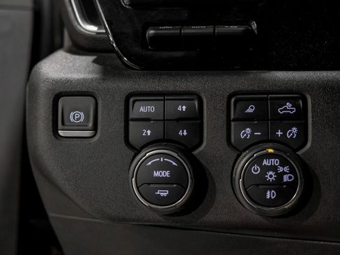 Used 2024 Chevrolet Silverado 2500 High Country w/ High Country Premium Package image 30