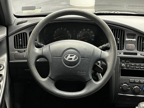Used 2005 Hyundai Elantra GLS FWD image 6