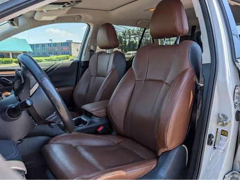 Used 2022 Subaru Outback Touring XT AWD/4WD image 14