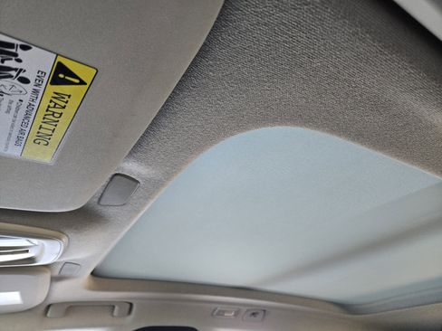 Used 2025 Volvo XC40 B5 Core w/ Protection Package Premier image 40