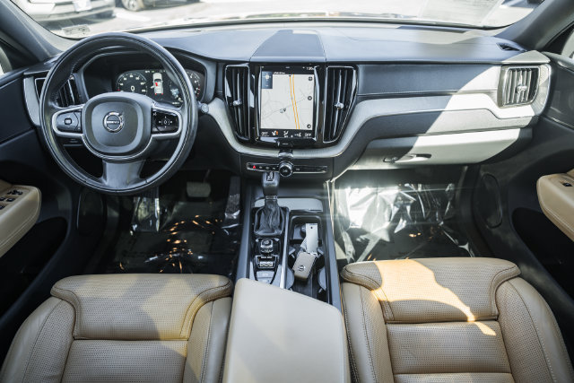 Used 2018 Volvo XC60 T5 Inscription w/ Luxury Seat Package AWD/4WD image 21