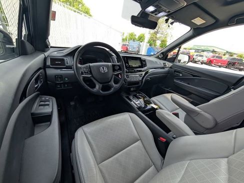 Used 2020 Honda Passport Touring image 8