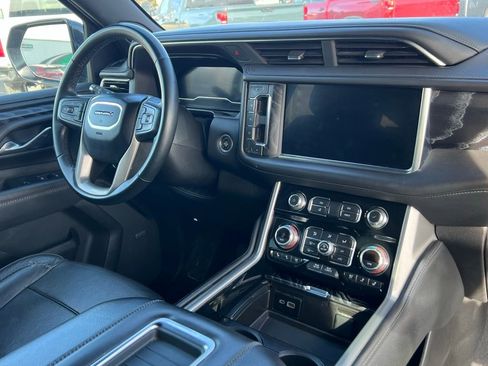Used 2023 GMC Yukon Denali image 23