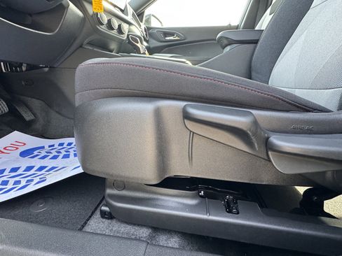 New 2026 Chevrolet Trax RS image 12