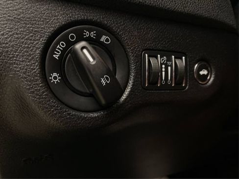 Used 2012 Dodge Charger SXT Plus AWD/4WD image 23