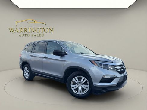 Used 2018 Honda Pilot LX image 1