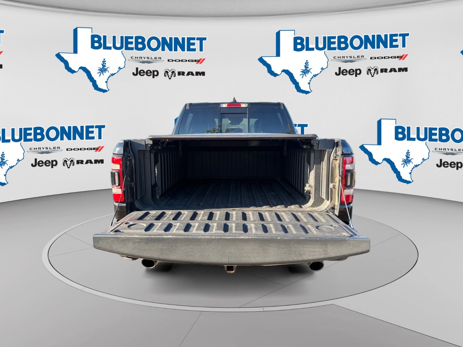 Certified 2020 RAM 1500 Limited w/ Black Appearance Package AWD/4WD image 22