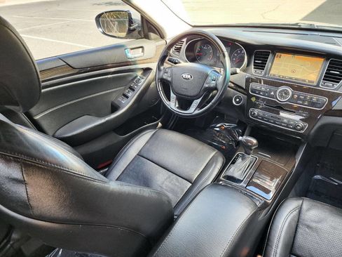 Used 2014 Kia Cadenza Premium image 29