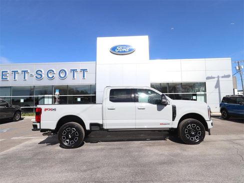 New 2026 Ford F350 Platinum image 17