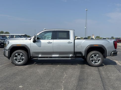New 2026 GMC Sierra 2500 SLT w/ SLT Premium Package AWD/4WD image 8