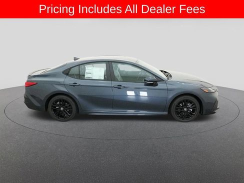 New 2026 Toyota Camry SE FWD image 11