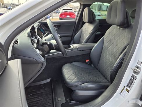 Used 2024 Mercedes-Benz E 450 4MATIC Sedan image 9