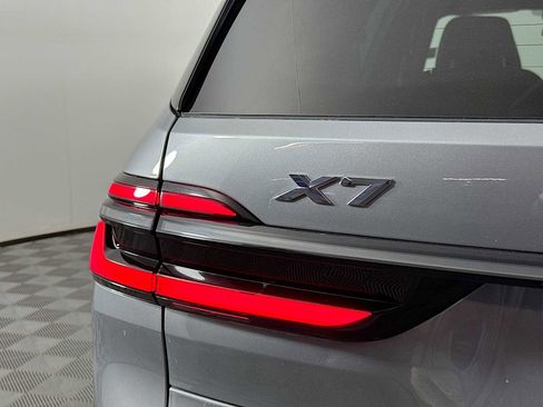 Used 2024 BMW X7 xDrive40i w/ Executive Package image 31