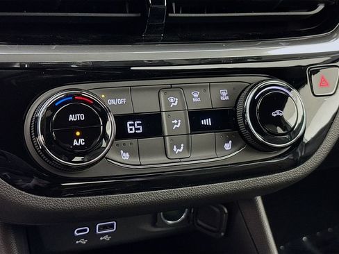 New 2026 Buick Envista Sport Touring w/ Convenience I Package FWD image 16