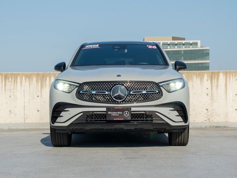 Used 2026 Mercedes-Benz GLC 300 4MATIC image 2
