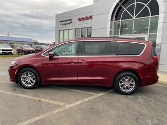 Used 2021 Chrysler Pacifica Touring w/ Cold Weather Group video 2