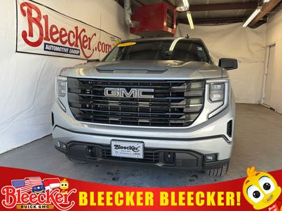 Used 2025 GMC Sierra 1500 Elevation
