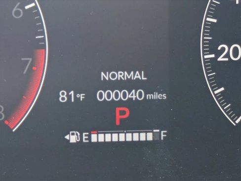 New 2026 Honda HR-V LX image 11