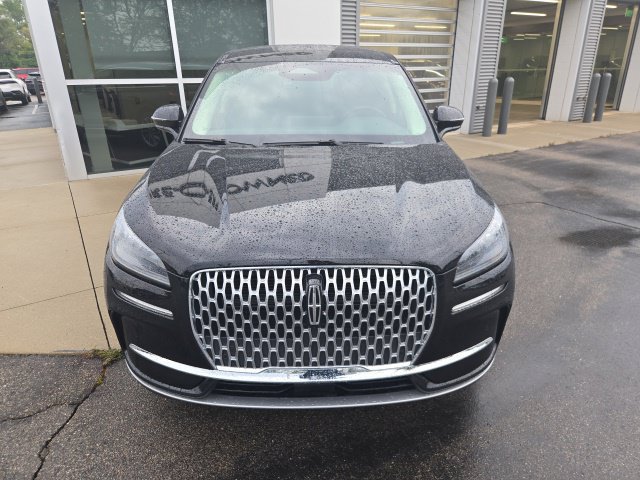 Used 2024 Lincoln Corsair AWD w/ Equipment Group 101A image 3