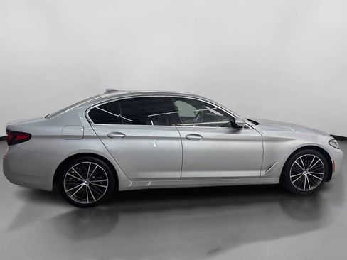 Used 2021 BMW 530i xDrive w/ Premium Package AWD/4WD image 8