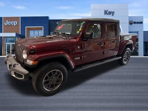 Used 2022 Jeep Gladiator Overland w/ Trailer Tow Package AWD/4WD image 2
