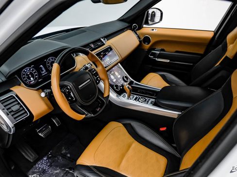Used 2020 Land Rover Range Rover Sport SVR image 43