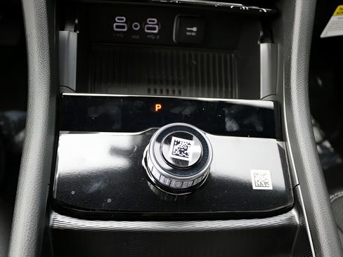 New 2026 Jeep Grand Cherokee Altitude RWD image 24