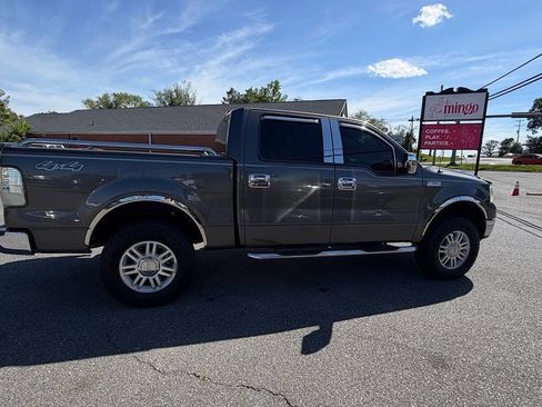 Used 2004 Ford F150 XLT AWD/4WD image 5