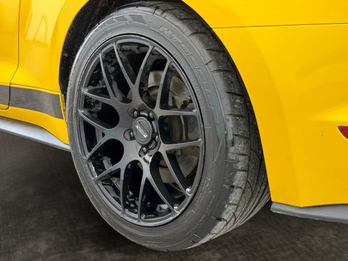 Used 2015 Ford Mustang GT Premium RWD image 36