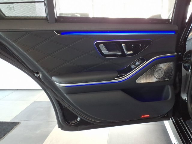 New 2026 Mercedes-Benz S 63 AMG S image 17