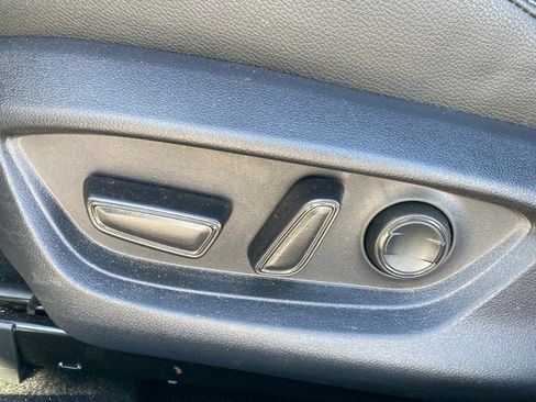 Certified 2025 Toyota Camry SE image 11