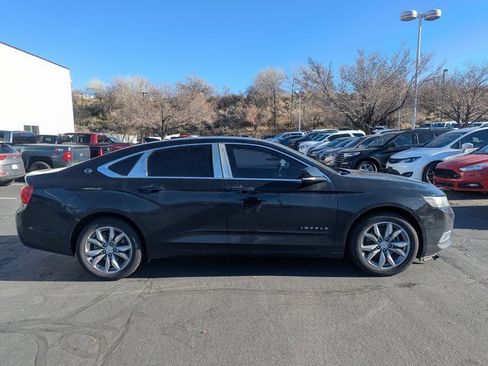 Used 2017 Chevrolet Impala LT image 2