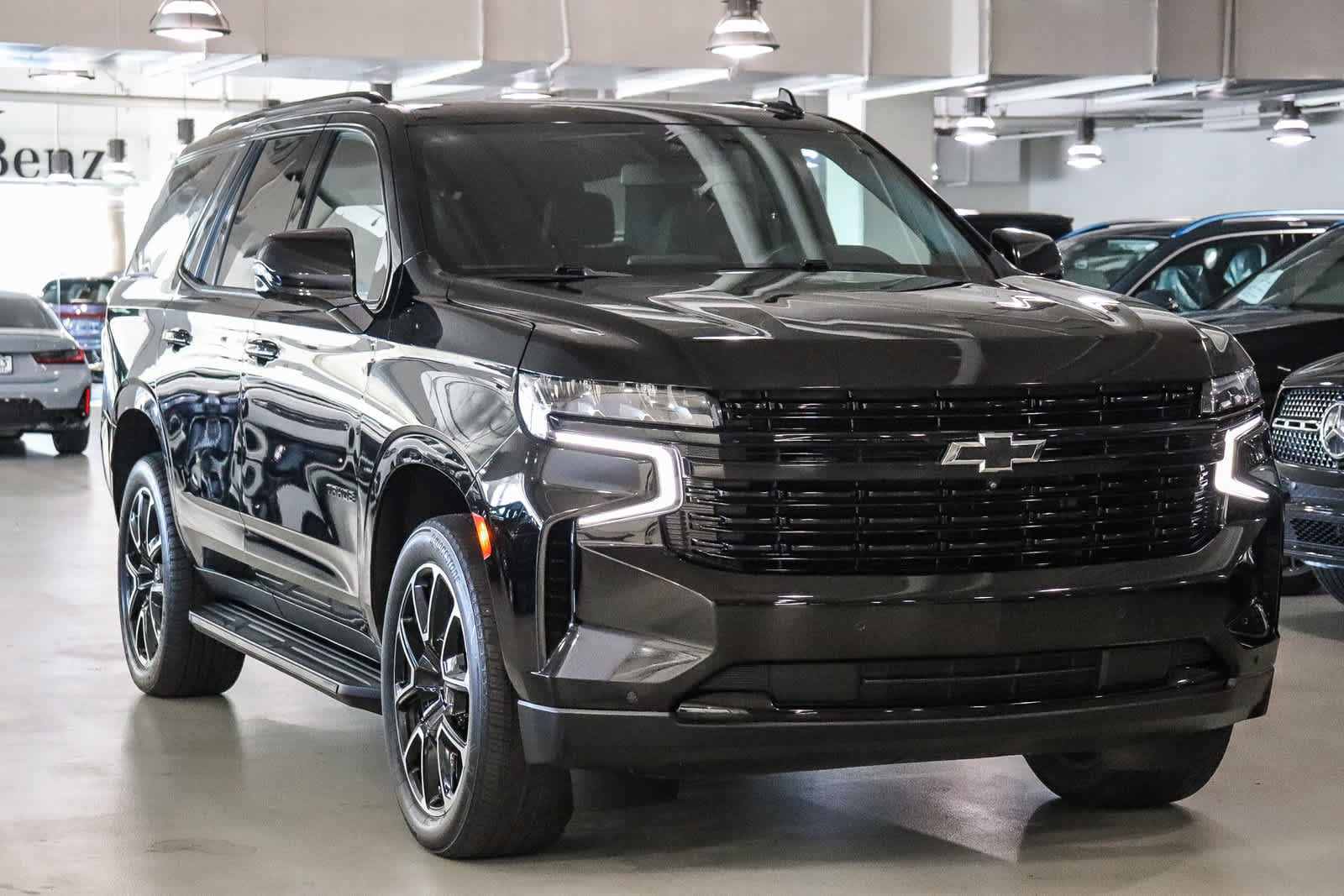 Used 2023 Chevrolet Tahoe RST w/ Luxury Package RWD image 5