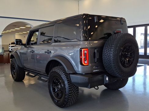 Used 2024 Ford Bronco Wildtrak image 4