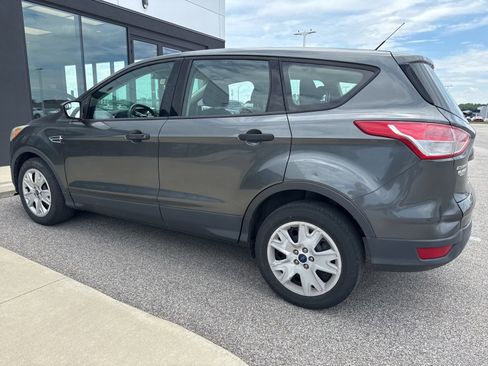 Used 2016 Ford Escape S FWD image 4