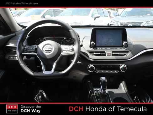 Used 2020 Nissan Altima 2.5 SR FWD image 8